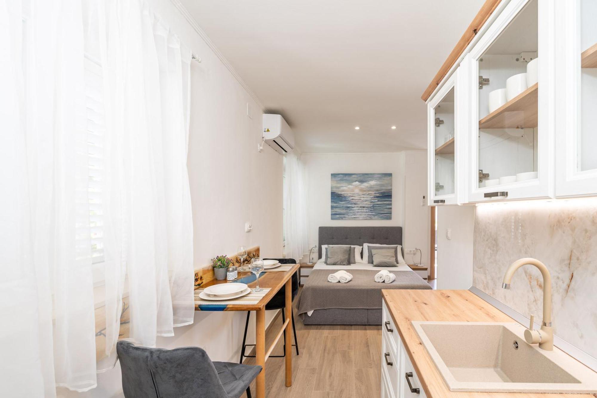 Anmarie With Free Parking Apartment