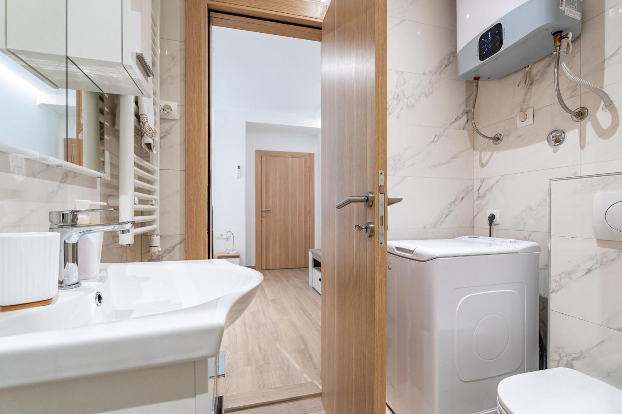 Anmarie With Free Parking Apartment *